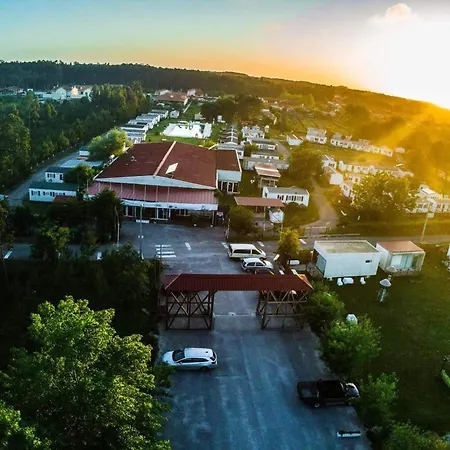 Natur Camping Bungalow T2 - 20 * Pataias